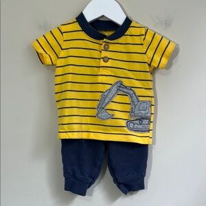 Carter’s Baby Boy Outfit Size 3-6 Months